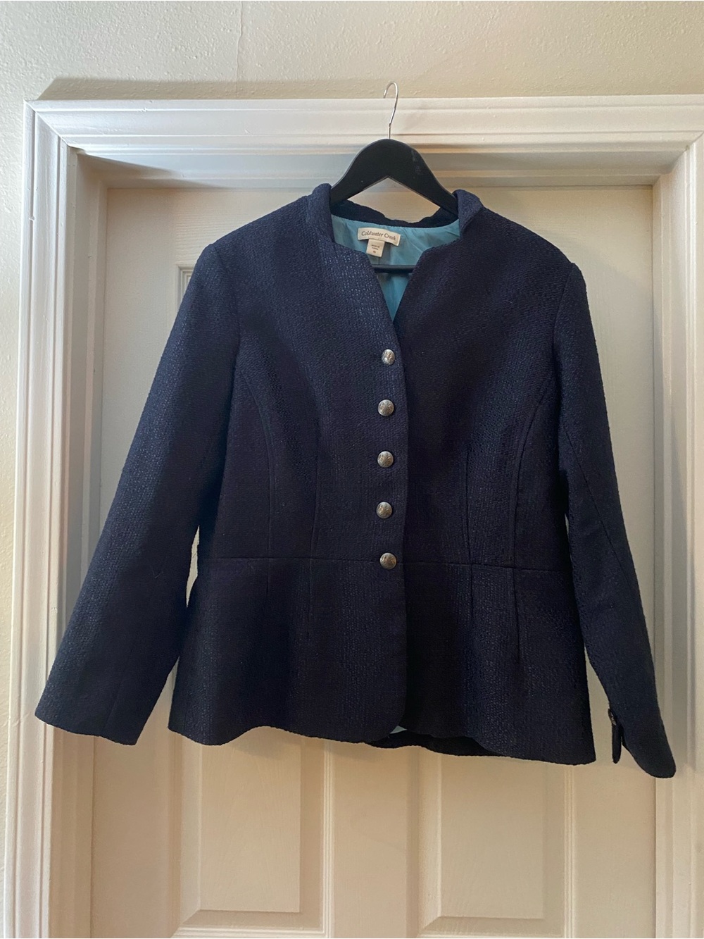 Coldwater Creek Women's Navy Textured Button Jacket. Size 16. NWT.
